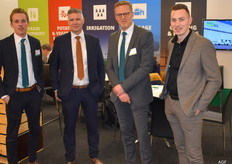 Robin Weststrate en Wim de Rijder van Famateq, Jouke van der Meer en Rick Visser van APH