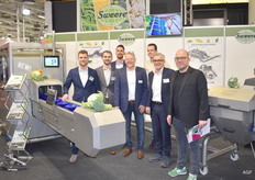 Team Sweere is blij met het nieuwe bedrijfspand. Het bedrijf maakt machines voor het oogsten en verwerken van AGF.