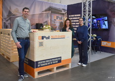 Robert van der Pol, Topy Speekenbink en Steffie van der Pol van Van der Pol pallets en kisten.