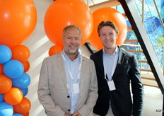 Max Leonhardt en John Leonhardt van Merrem Kunstoffen.