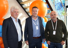 Johan Zwarts, Wilmar Visscher en Willem Meyer van VDL Postma.