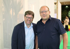 Vollegrondsgroentenhandelaar Kees Heegsma uit Lemmer (rechts) was voor het eerst op de beurs in Madrid. Hier op de foto met Marc Beckmann van Landgard