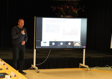 Jens Kristian Kjeldahl van Brdr. Kjeldahl vertelt over de uienteelt in Denemarken