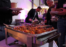 In de rij voor de lunch