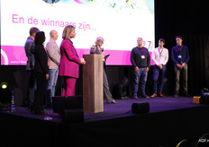 De jury maakt de winnaar bekend