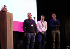 De finalisten wachten in spanning af