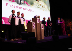 De finalisten staan klaar voor de onthulling