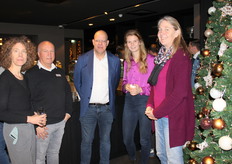 Christy van Beek van Bayer, Bert Waterink van BO Akkerbouw, Frans Geijs van ZLTO, Lynette Verweel van Wiskerke Onions en Jolanda Wijsmuller, zelfstandig adviseur gewasbescherming.