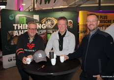 Johan Buijs en Wim Mol (Molnopex) op bezoek bij Huub Maerman van Tolsma Grisnich