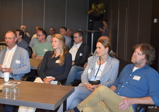 Kees Jacobs van Syngenta Seeds, Lynette Verweel van De Groot en Slot, Linda Schokker en Carl van de Wiel van Agro Centre Holland.