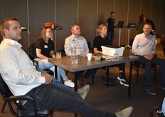 Jhan van den Berge, Denise van Vliet, Jim Hoogzand, Chayenne Wiskerke en Jaap Nieuwenhuijse.