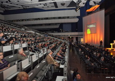 Veel aanwezigen in het ICC gebouw
