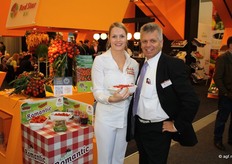 Dirk van der Kaaij nam zijn schoondochter mee om de Romantic-tomaatjes te promoten