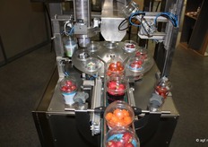 Er was veel interesse voor de shakervuller van Koppert Machines.