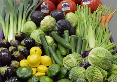 En nog meer mini groenten, onder andere mini venkel en mini groene kool.