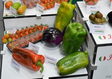 Het Italiaanse Southern Seed zwemt met deze mega-paprika's tegen de trend in.