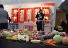 Dit Zwitserse bedrijf verwerkte een fontein in de presentatie van de producten.