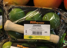 Limes worden veel gebruikt in cocktails. In deze verpakking wordt de stamper erbij geleverd.