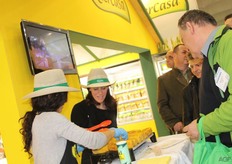 In de rij voor gegrilde mais