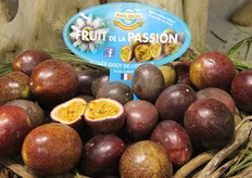opmerkelijk grote passievruchten
