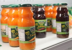 sap van gekleurde wortelen