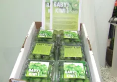 De baby kiwi is ook nieuw in het assortiment van Fruit World Breda.