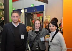Onze Italiaanse collega Rossella (midden) met een Italiaanse hoogleraar en collega