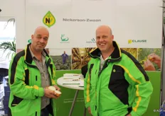 "Het motto van Andre Boot en Frank Druyff van Nickerson-Zwaan is: "Kaal is een keuze, ook in uien!"