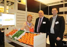 De standhouders van Gemex. V.l.n.r. : Mariette Hanssen, Jos Jordens en Mario Jordens. Gemex exporteert Belgische groenten voornamelijk naar Duitsland.