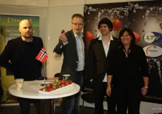 Ook het Zweedse team was aanwezig. V.l.nr: Marcus Landstrom, Nicolas Johansson en Jan en Petra Wautraets