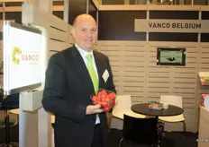 Frank Van Colenberghe van Vanco. Het exportbedrijf onderscheidt zich door zich met hun groenten en fruit voornamelijk te richten op nichemarkten in landen buiten de Benelux