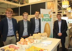 Familiebedrijf RTL Patat stond voor het eerst op de beurs. In 2014 nam RTL Patat het bedrijf Terrapoint uit Nederland over. Hierdoor is het aanbod groter en breder geworden. V.l.n.r: Fons Tanghe, Emiel Tanghe, Arjen (Terrapoint) en Remy Tanghe.