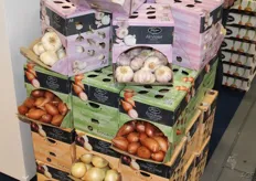 dit soort verpakkingen werden op meerdere plaatsen gepresenteerd op de beurs. Heel geschikt voor uien, aardappelen en knoflook.