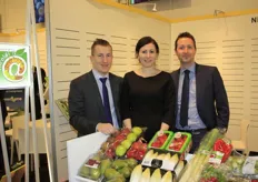 Stijn Wecks, Masra Magomedova en Johan de Gendt van Nicolai Fruit. Het bedrijf is al ruim 20 jaar de schakel tussen de telers enerzijds en grote importeurs, distributeurs en supermarkten anderzijds.