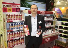 Tom Hazelof van Wonderful presenteert het nieuwe sapje Pomegreat. Dit bedrijf is in 2015 overgenomen door Wonderful en bedient met deze granaatappelsap een andere doelgroep dan die van POM Wonderful.