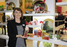 Sofie Lambrecht met de Lily-tomaatjes bij The Wall of Innovations.