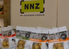 DE Bio paper Vento verpakking van NNZ. Een volledig composteerbare verpakking voor o.a. aardappelen en uien.