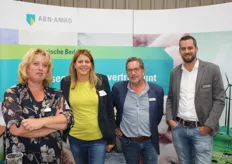De ABN Amro-crew met Tineke van Oorschot, Jolanda Pladdet, Mart Franken en Maarten Coomans