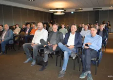 Op de voorste rij: Piet van Liere, Jaap Wiskerke, Rien van Ast en Frits van der Meulen van KCB