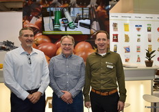 Mike Levis and Tom Novak van Volm Companies met Michiel Eilander van Manter International.