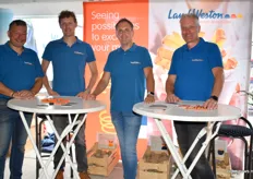 Richard de Vos, Frank Vermue, Vincent Hofstee en Geert-Jan van Roessel van Lamb Weston, zij sponsorden friet en andere aardappel specialiteiten voor alle deelnemers
