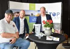 Dick de Bruijne van FarmLand makelaars en rentmeesters op bezoek bij Bart Meeuwisse en Jaap Roskam van TOP Team
